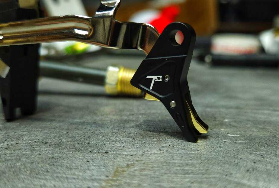 Heisenberg Black Tie System - Image 3